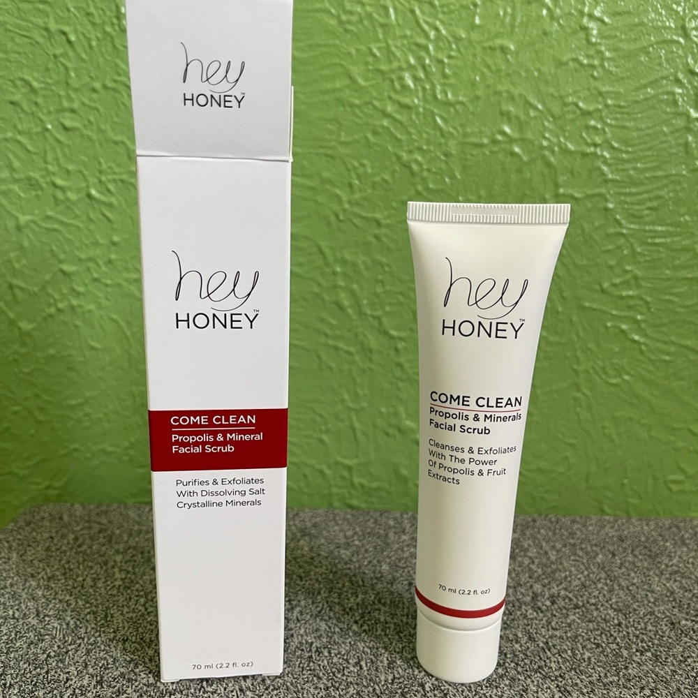 Hey Honey Come Clean Propolis &Minerals Face Scrub